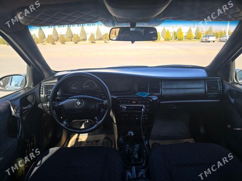 Opel Vectra 2000 - 77 000 TMT - Дашогуз - img 8