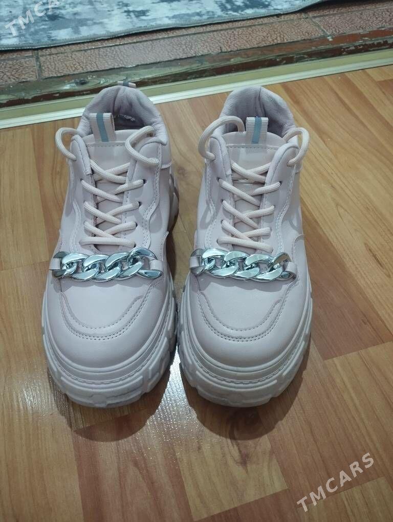 кроссовки - 8 мкр - img 1