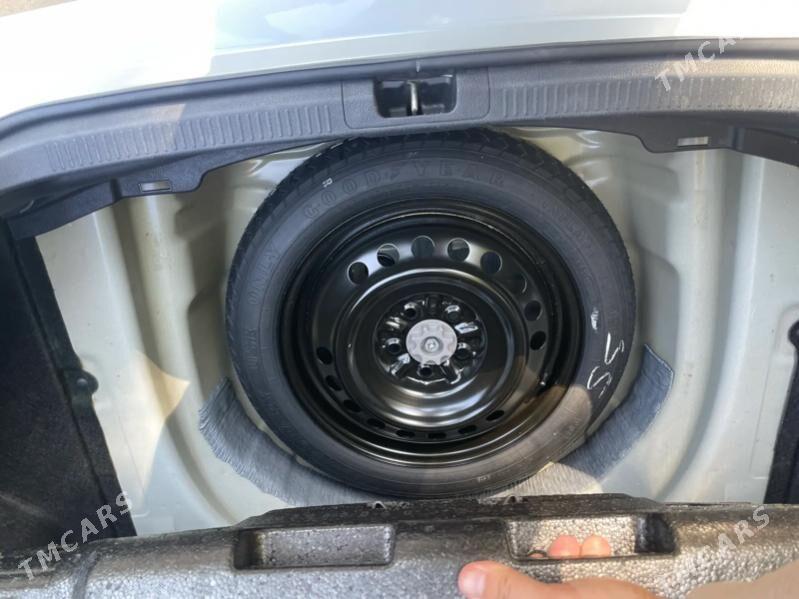 Toyota Camry 2020 - 360 000 TMT - Ашхабад - img 8