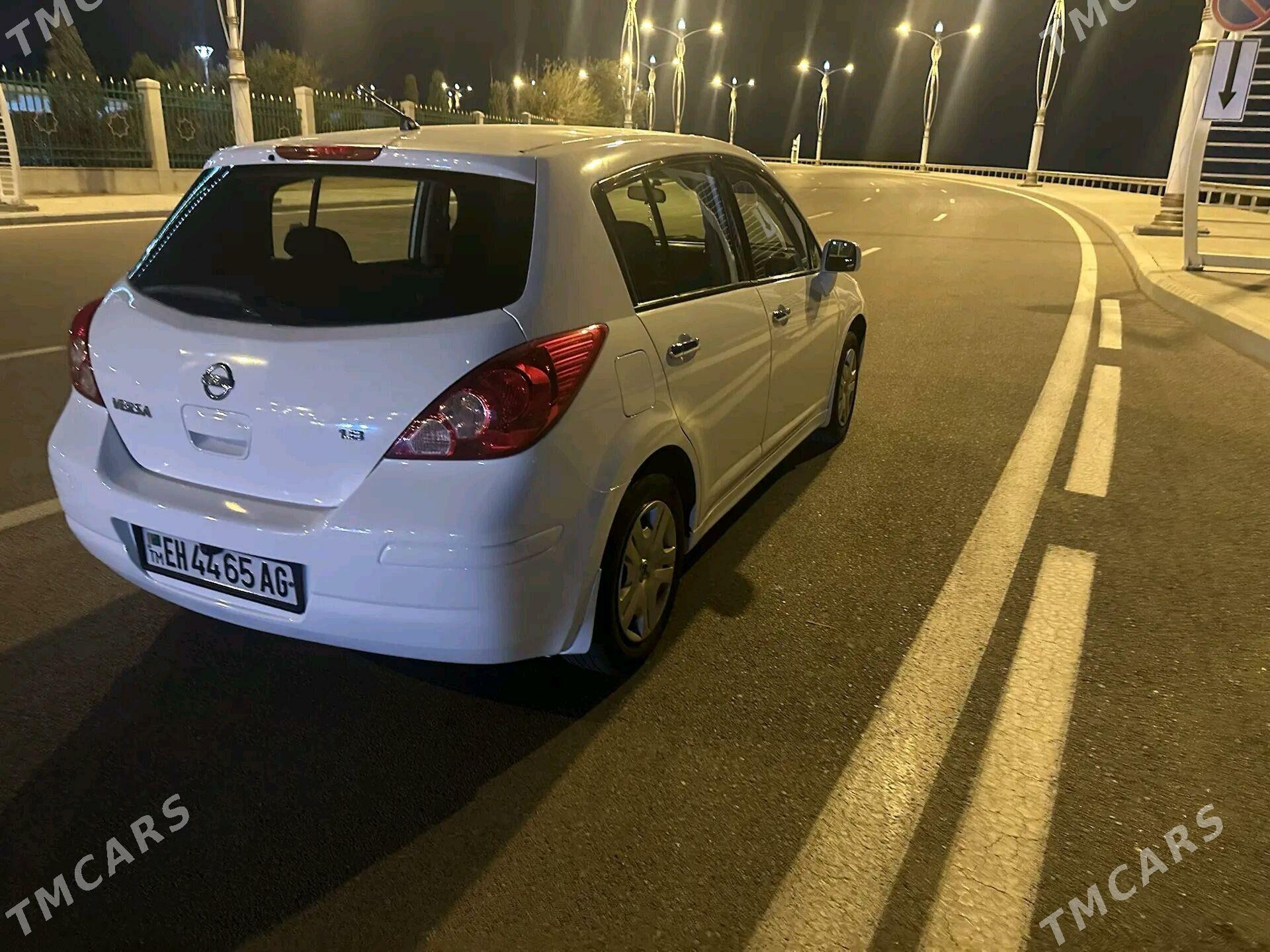 Nissan Versa 2011 - 135 000 TMT - Ашхабад - img 2