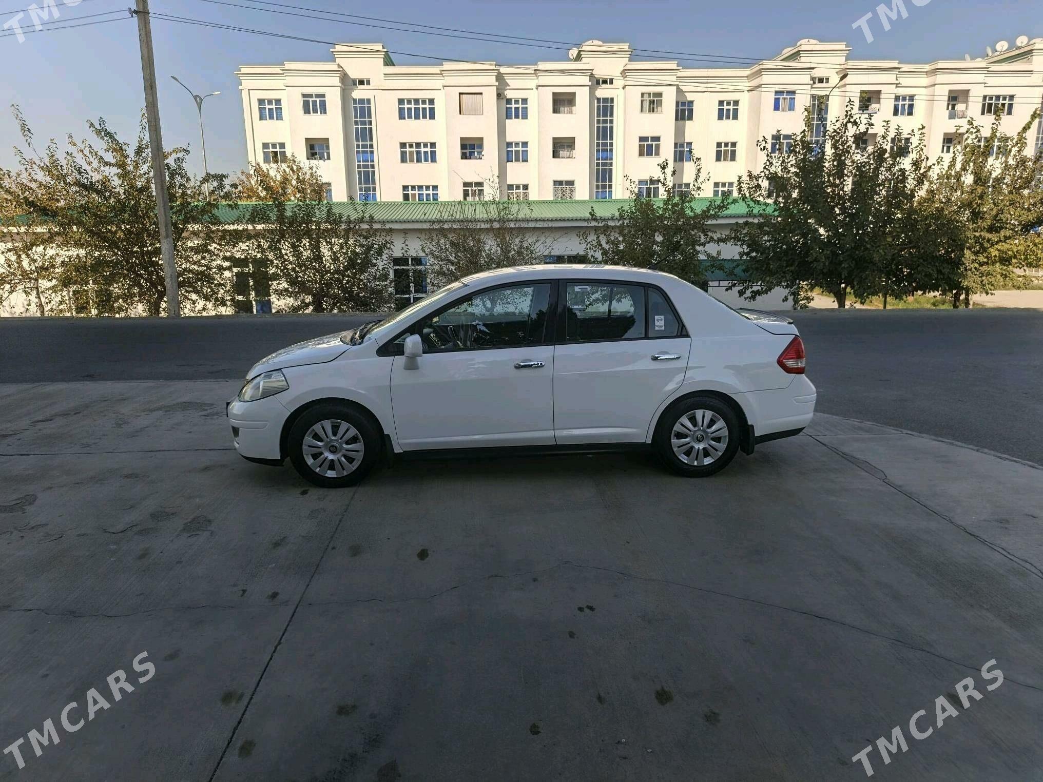Nissan Versa 2009 - 131 000 TMT - Бузмеин - img 5