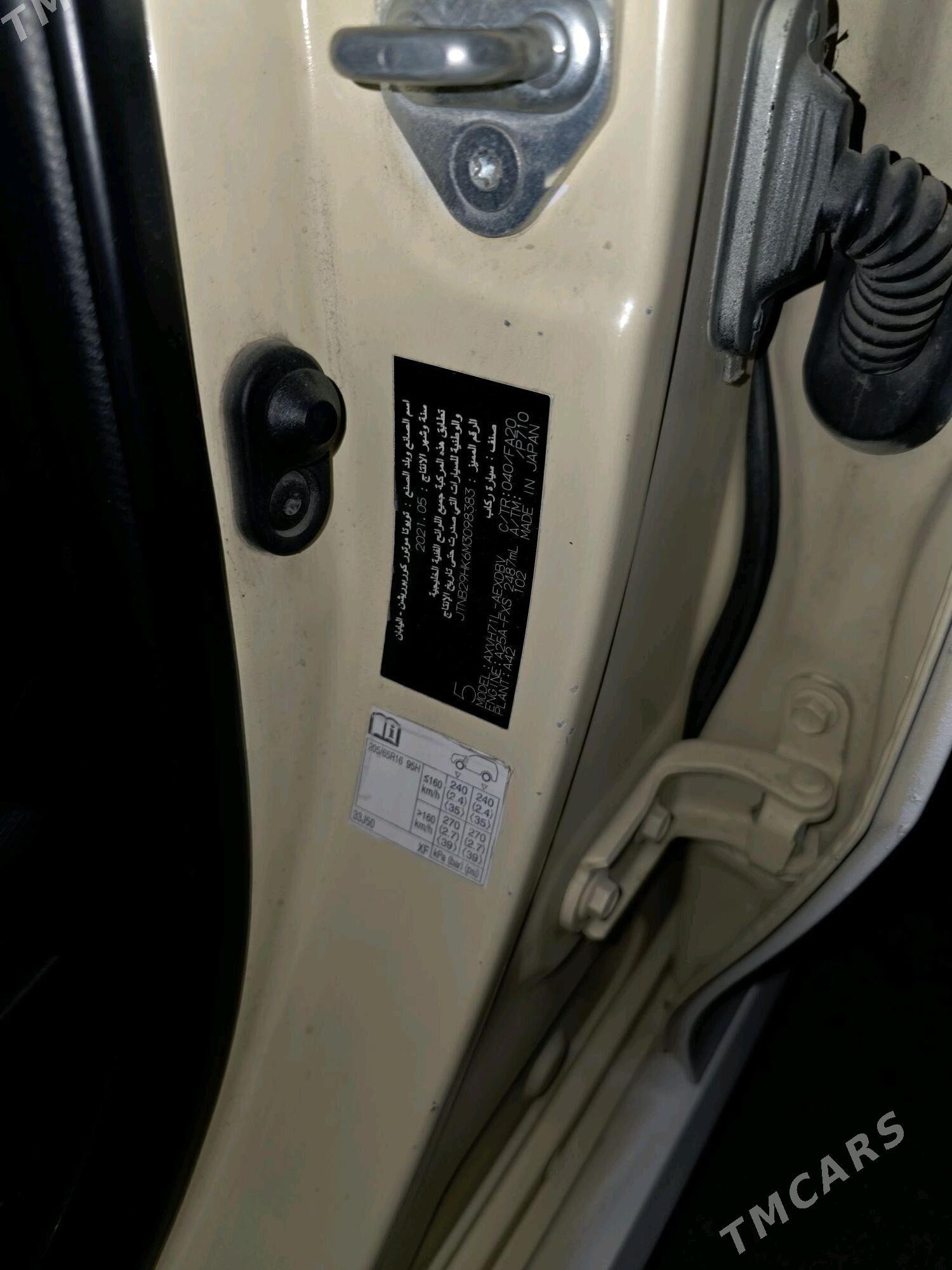 Toyota Camry 2021 - 222 000 TMT - Büzmeýin GRES - img 6