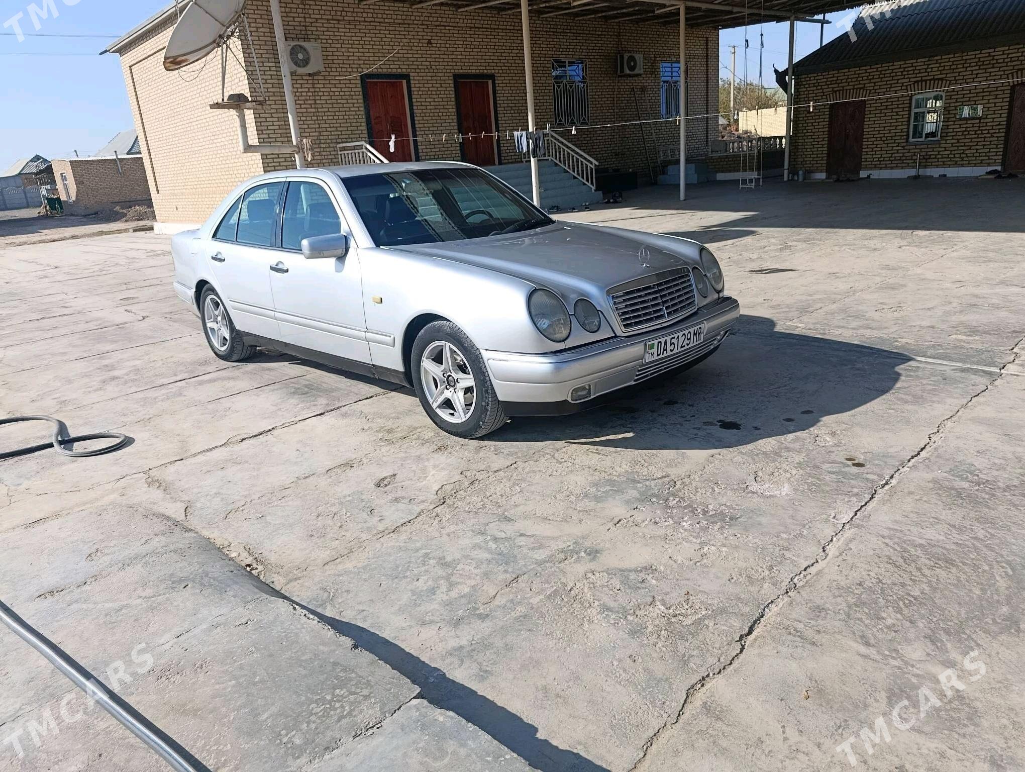 Mercedes-Benz E320 1996 - 62 000 TMT - Mary - img 2