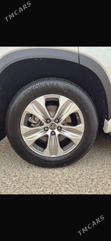 Toyota Highlander 2020 - 515 000 TMT - Ашхабад - img 4