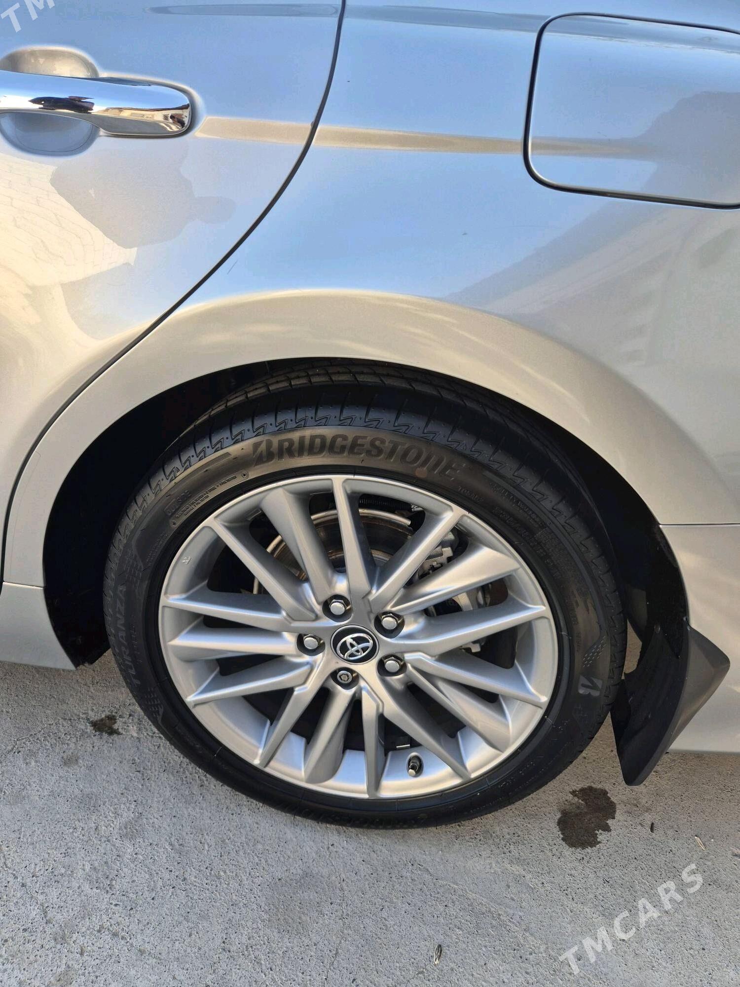 Toyota Camry 2018 - 390 000 TMT - Aşgabat - img 4