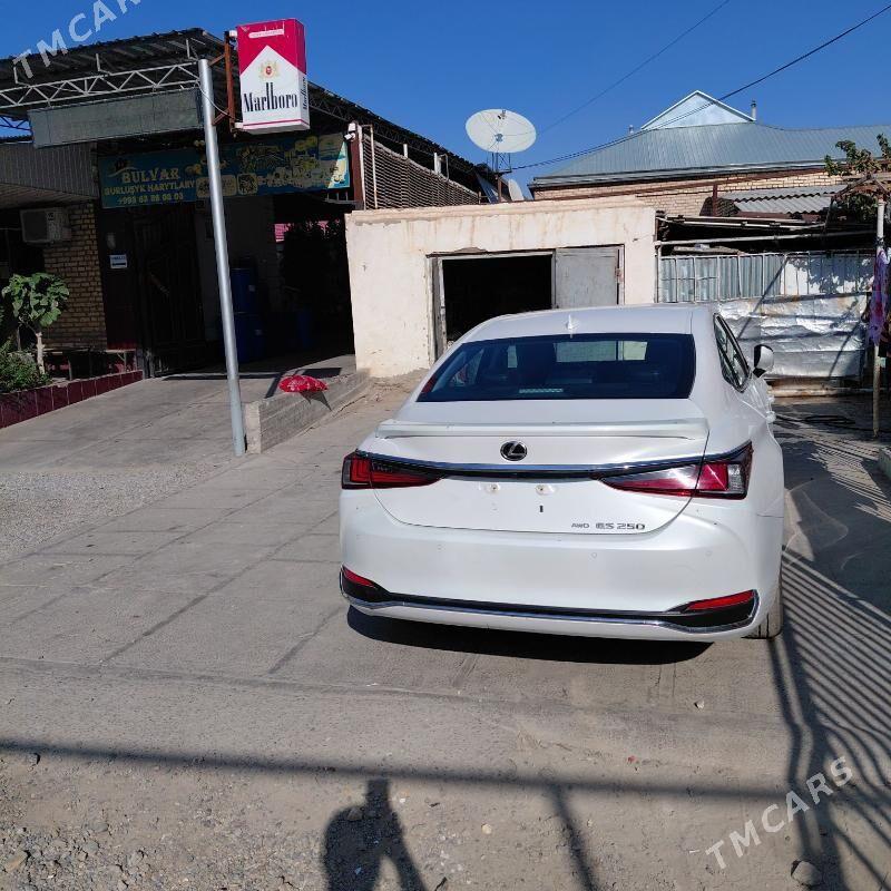 Lexus ES 250 2021 - 580 000 TMT - Мары - img 4