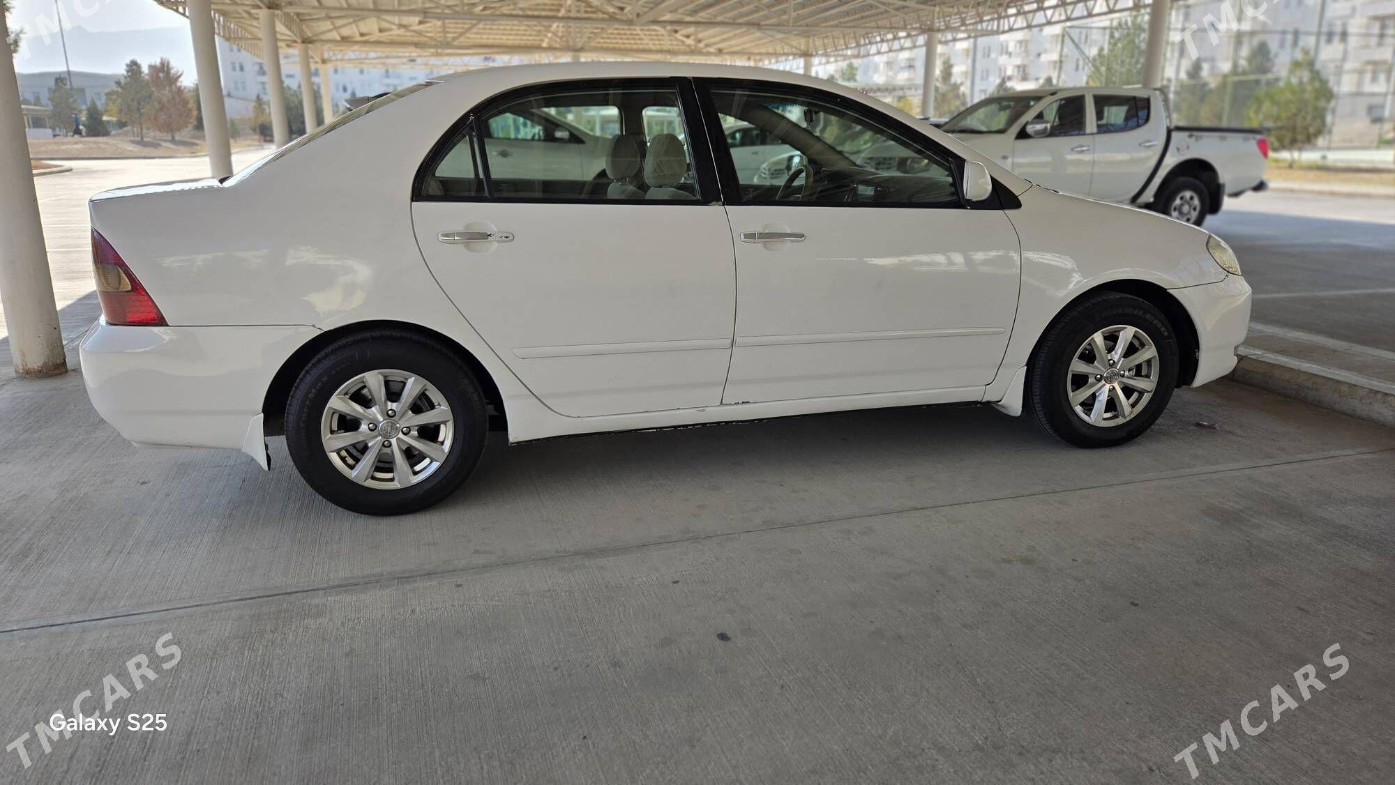 Toyota Corolla 2001 - 110 000 TMT - Кëши - img 4