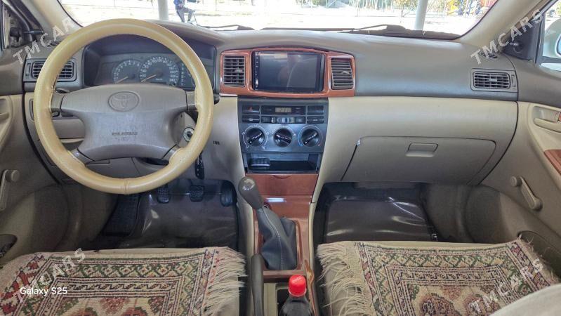 Toyota Corolla 2001 - 110 000 TMT - Кëши - img 6