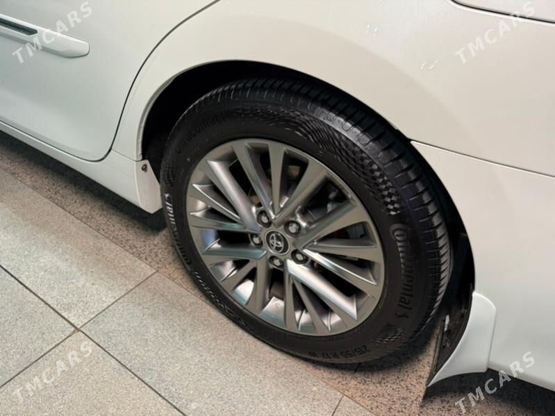 Toyota Camry 2018 - 620 000 TMT - Aşgabat - img 8