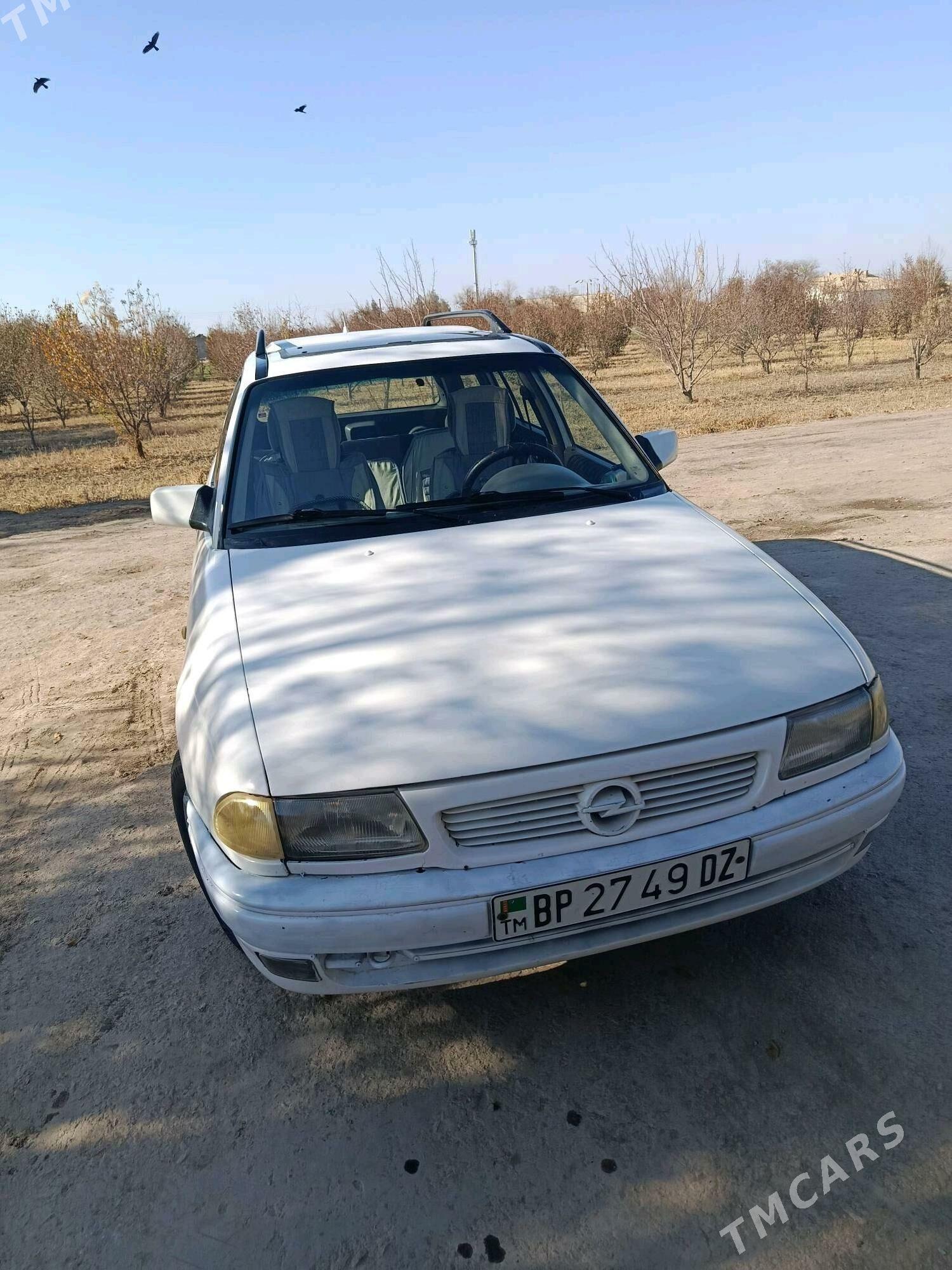 Opel Astra 1993 - 44 000 TMT - Gubadag - img 4