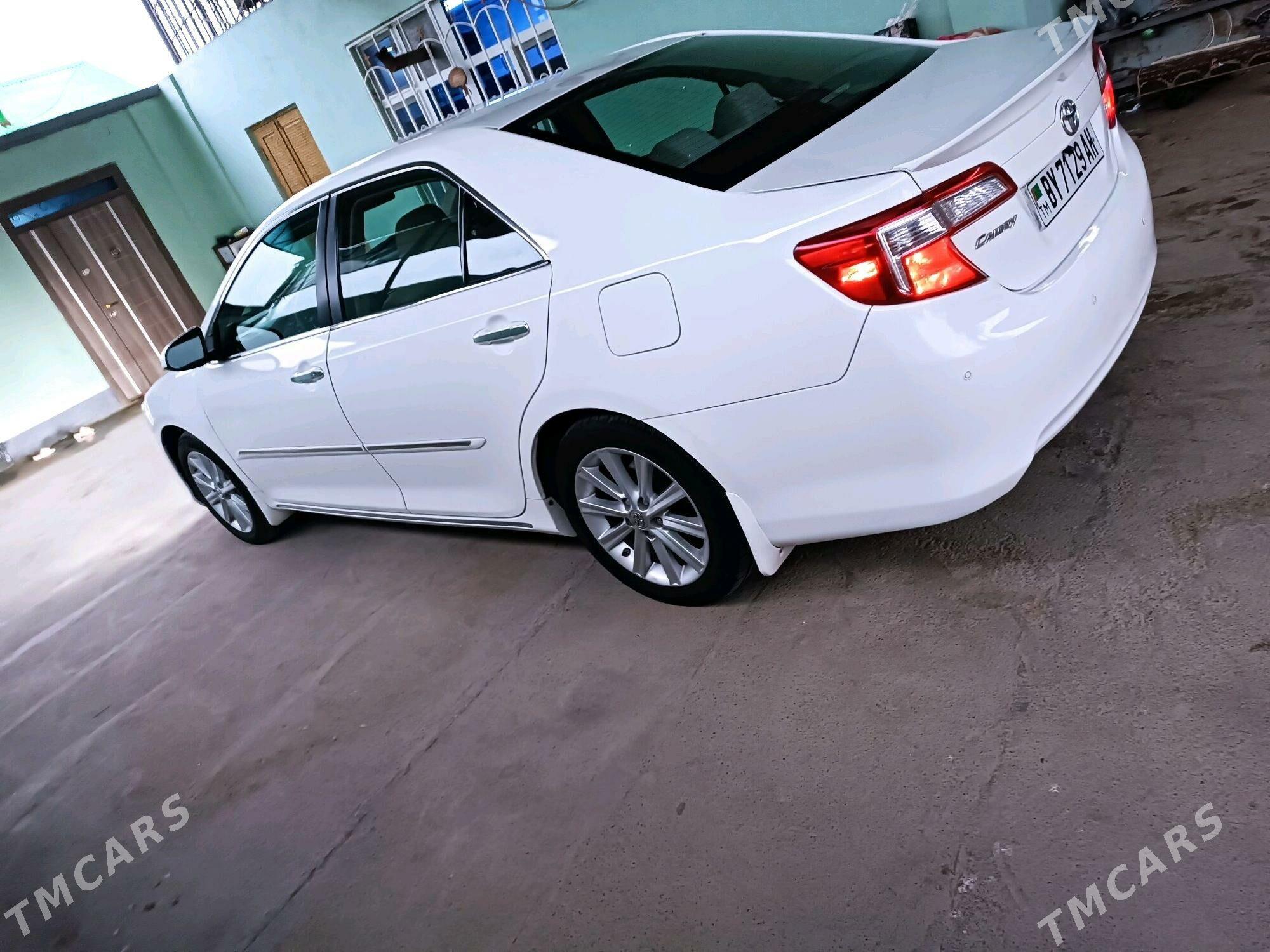 Toyota Camry 2012 - 230 000 TMT - Гёкдепе - img 2