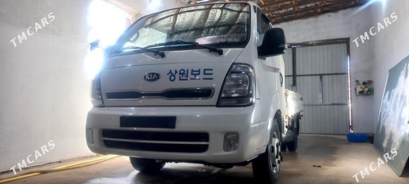 Kia Bongo 2021 - 260 000 TMT - Дашогуз - img 3