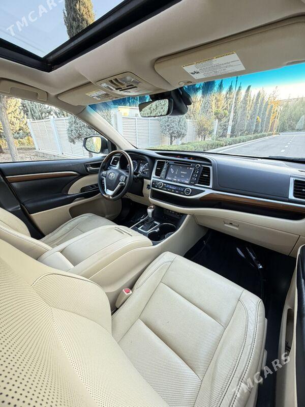 Toyota Highlander 2017 - 450 000 TMT - 30 мкр - img 7