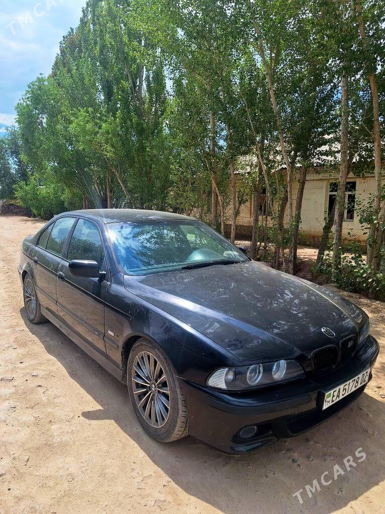 BMW E39 2000 - 130 000 TMT - етр. Туркменбаши - img 4
