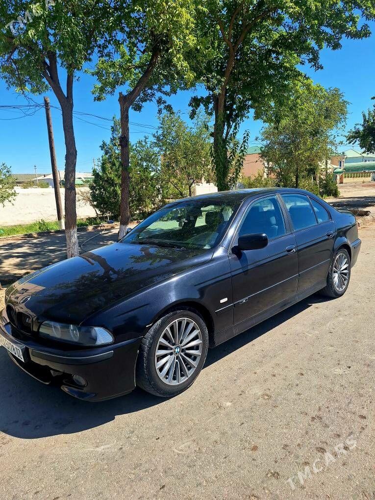BMW E39 2000 - 130 000 TMT - етр. Туркменбаши - img 2