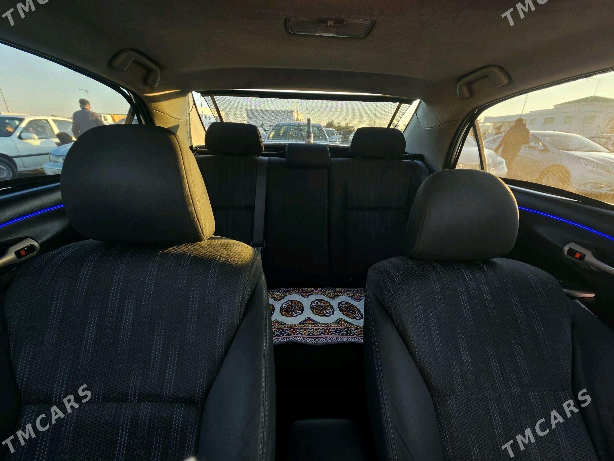 Toyota Corolla 2013 - 190 000 TMT - Дашогуз - img 1