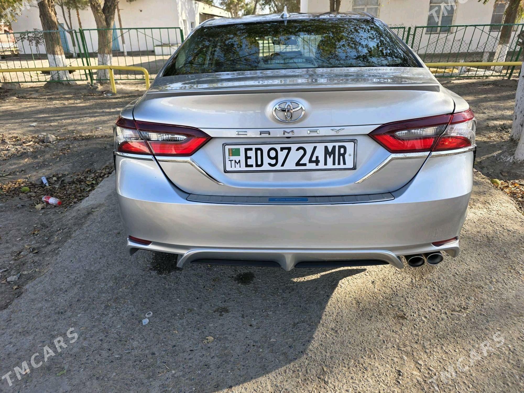 Toyota Camry 2021 - 315 000 TMT - Ýolöten - img 3