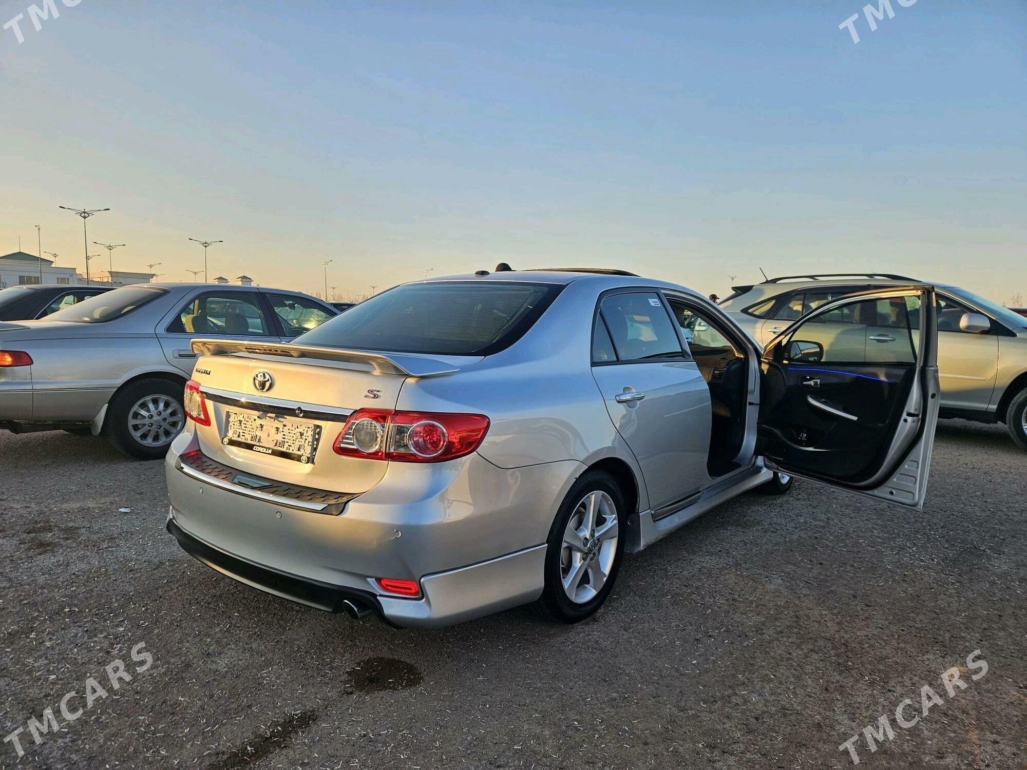 Toyota Corolla 2013 - 190 000 TMT - Дашогуз - img 7