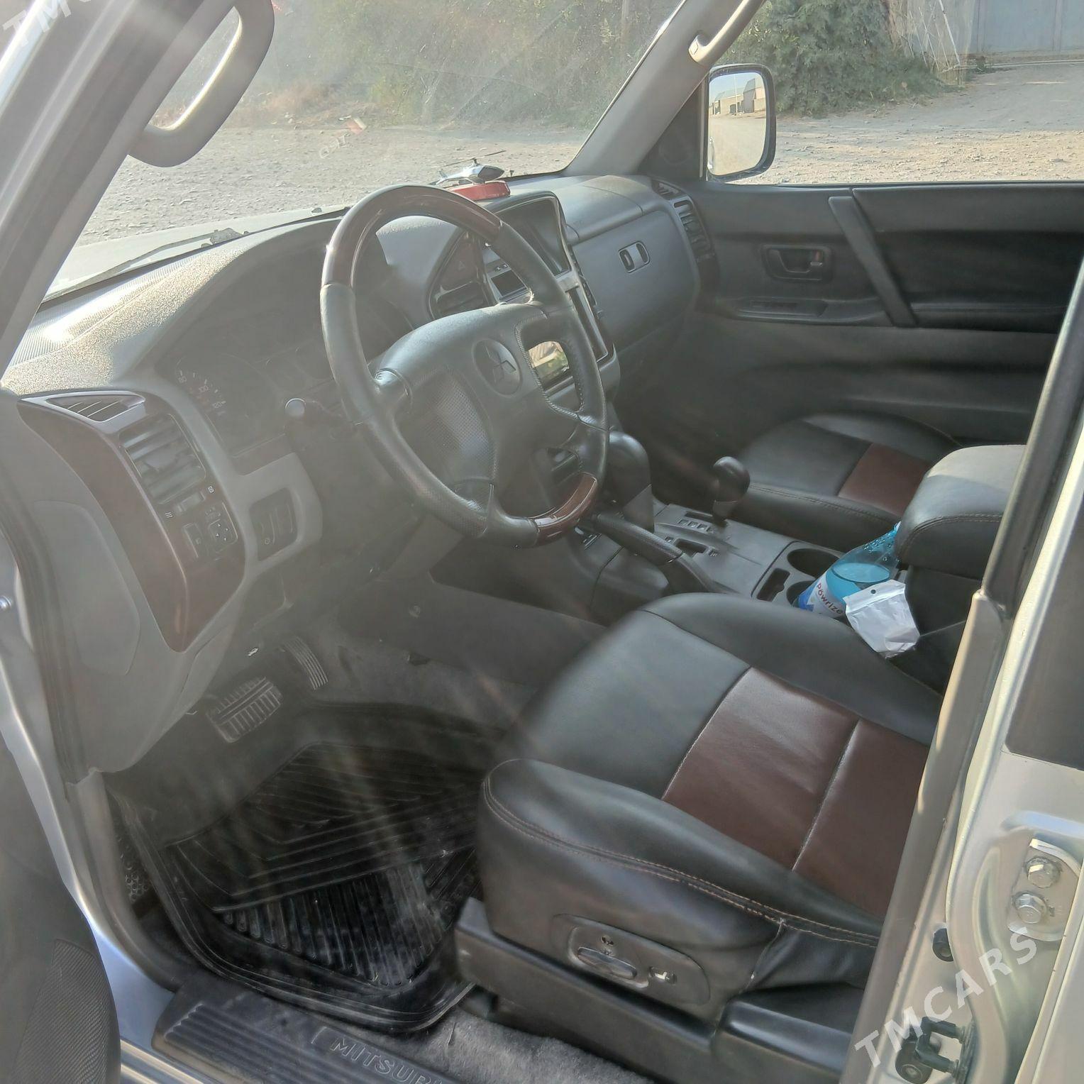 Mitsubishi Montero 2000 - 150 000 TMT - Bäherden - img 10