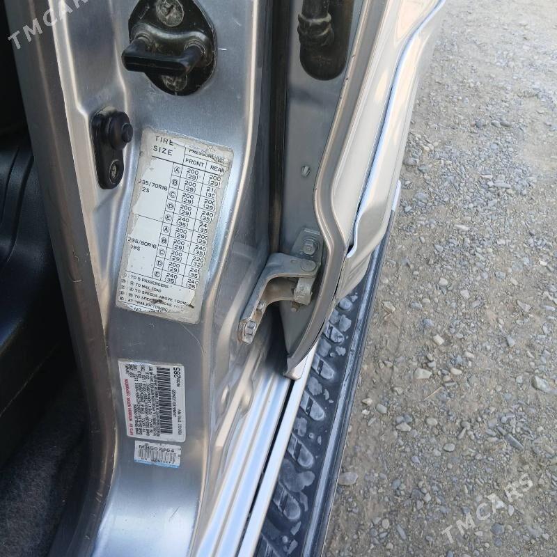 Mitsubishi Montero 2000 - 150 000 TMT - Bäherden - img 6