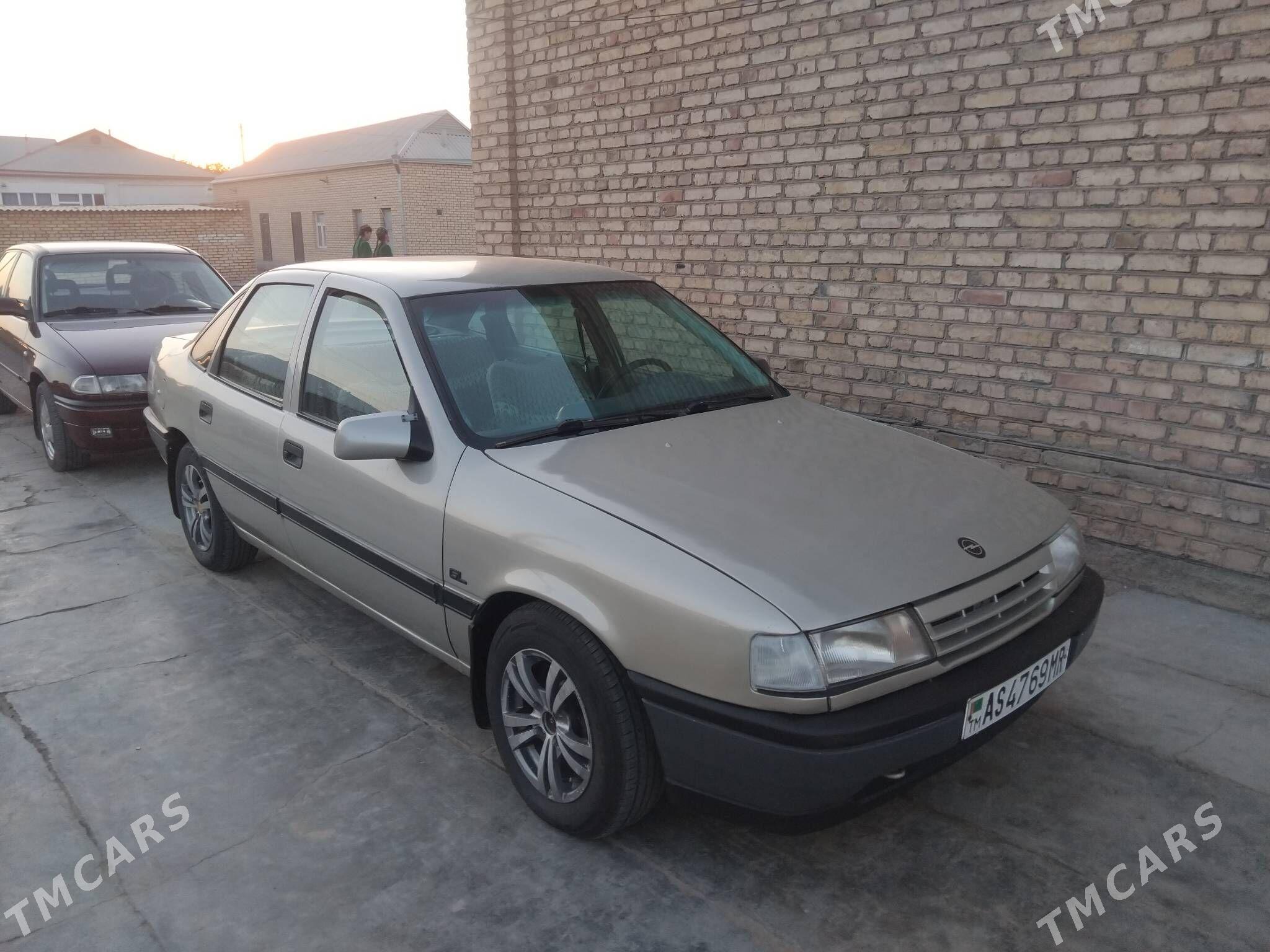 Opel Vectra 1992 - 30 000 TMT - Mary - img 4