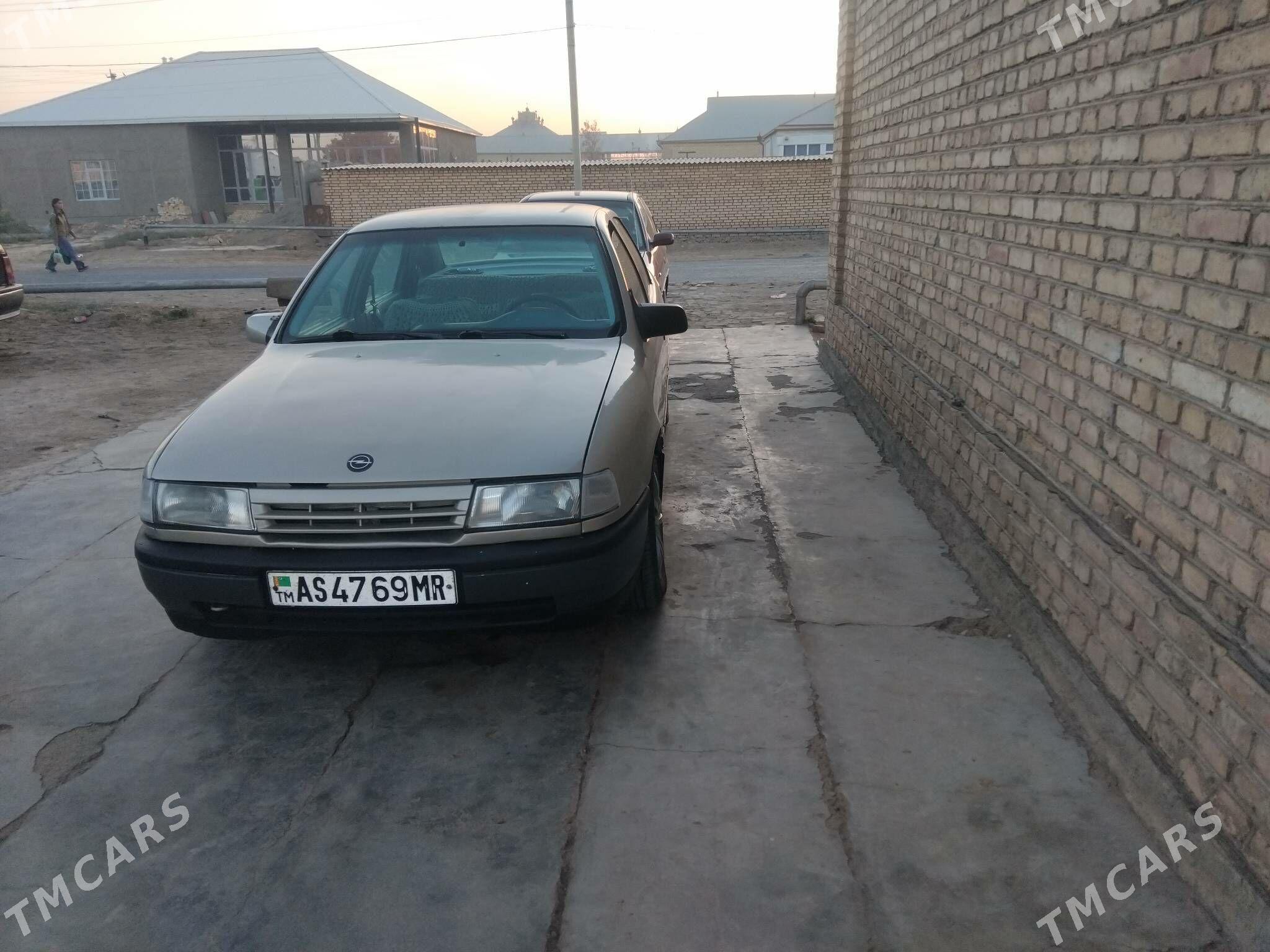 Opel Vectra 1992 - 30 000 TMT - Mary - img 3