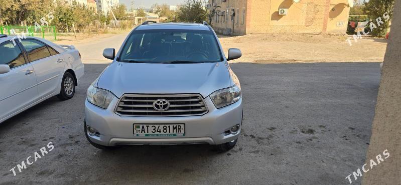 Toyota Highlander 2010 - 320 000 TMT - Мары - img 2