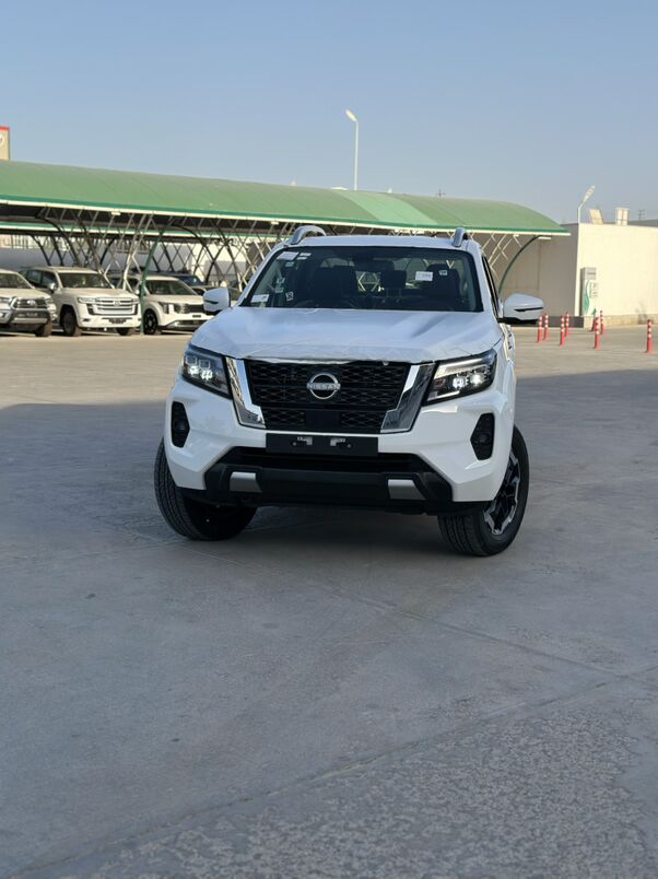 Nissan Navara 2024 - 431 000 TMT - Ашхабад - img 2