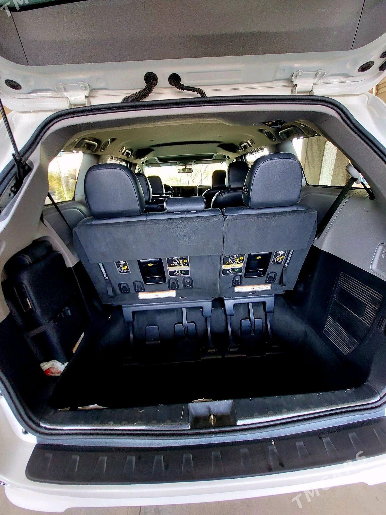 Toyota Sienna 2017 - 450 000 TMT - Ашхабад - img 2