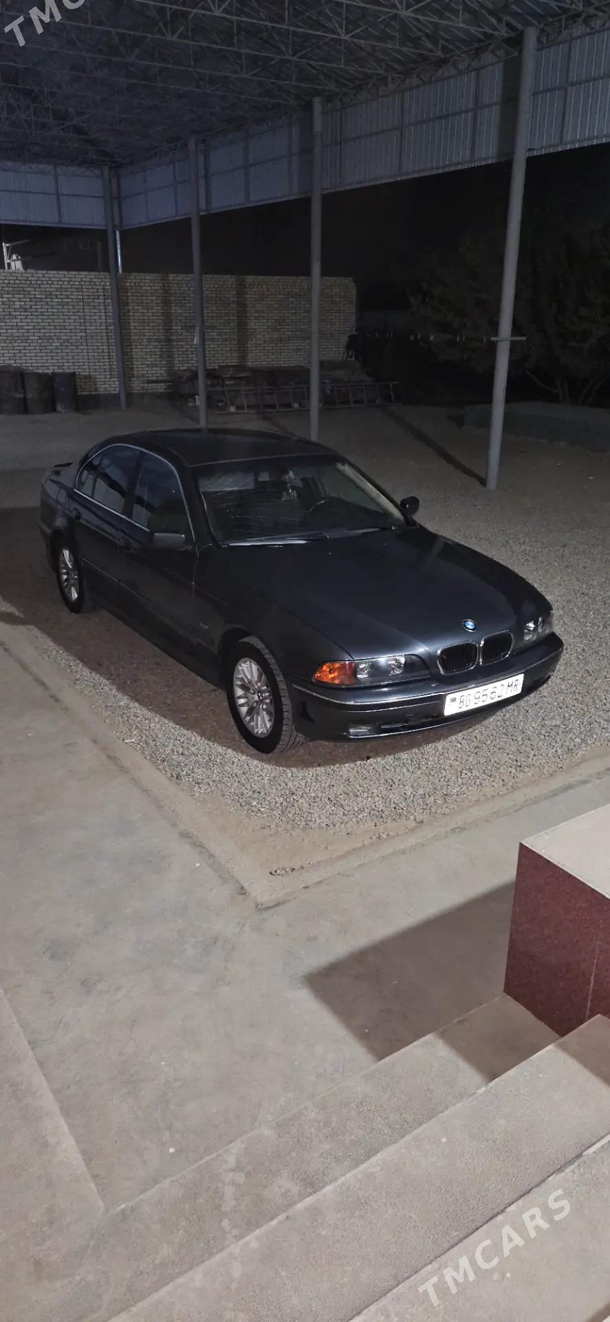 BMW 525 2000 - 90 000 TMT - Мары - img 1