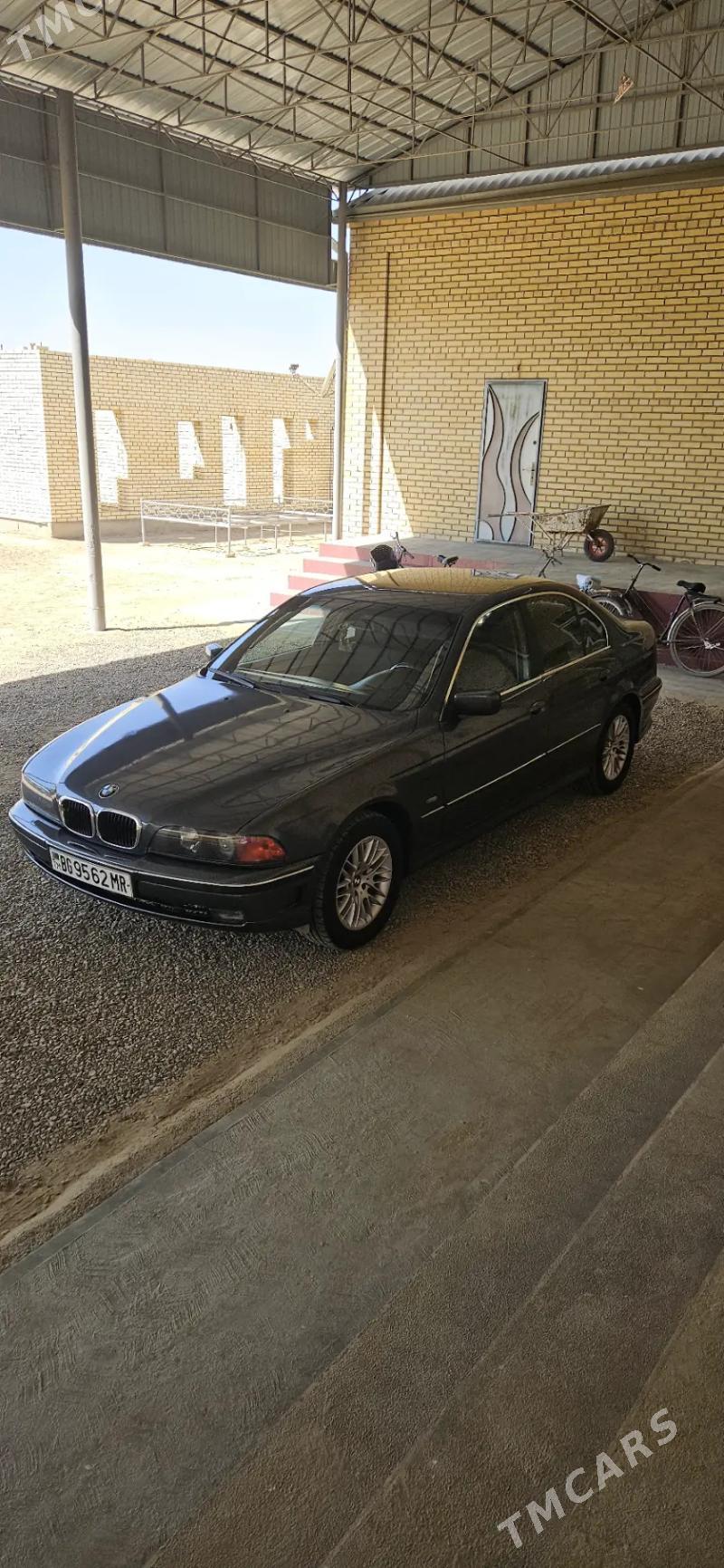 BMW 525 2000 - 90 000 TMT - Мары - img 3