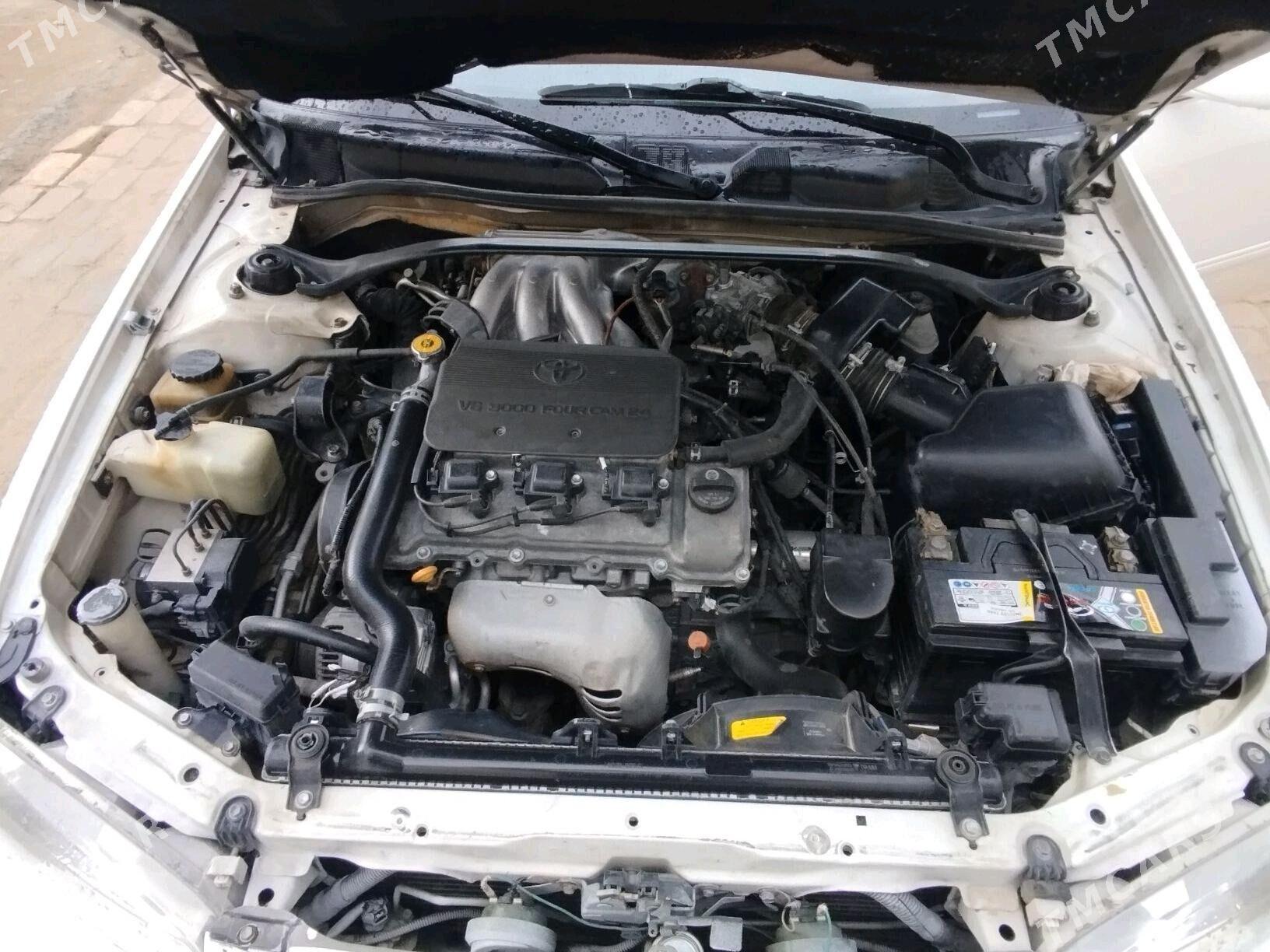 Toyota Camry 2001 - 190 000 TMT - Байрамали - img 5