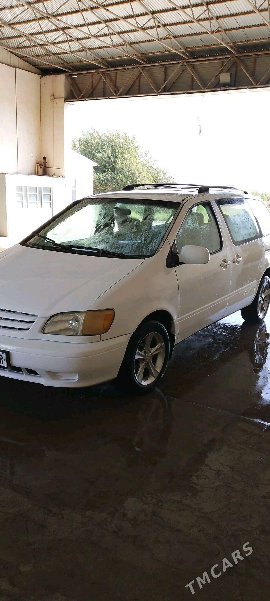 Toyota Sienna 2002 - 150 000 TMT - Мары - img 2