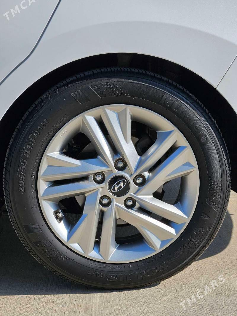 Hyundai Elantra 2020 - 220 000 TMT - Aşgabat - img 8