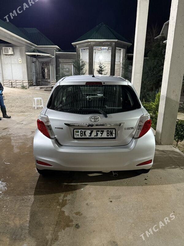 Toyota Yaris 2012 - 140 000 TMT - Балканабат - img 10