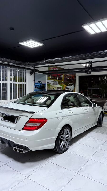 Mercedes-Benz C300 2010 - 240 000 TMT - Änew - img 5