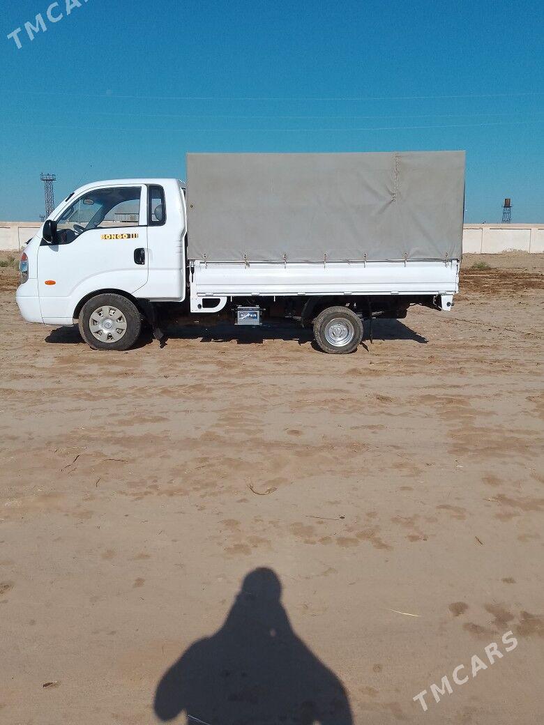 Kia Bongo 2008 - 150 000 TMT - Гурбансолтан Едже - img 3