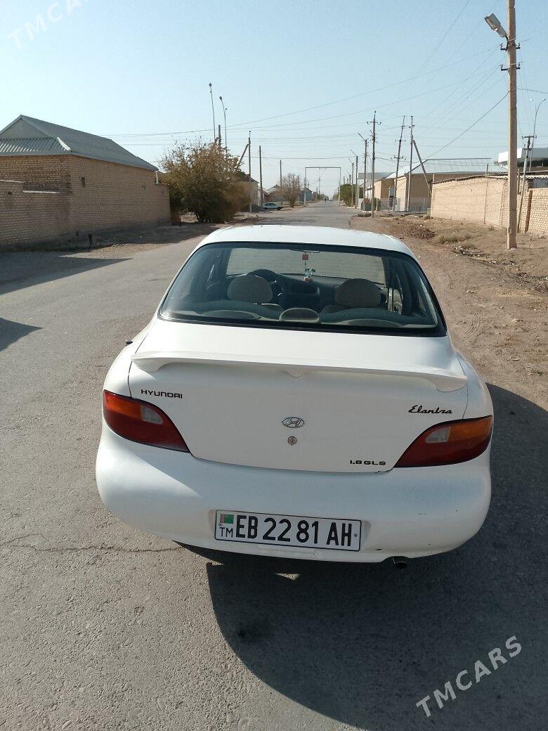 Hyundai Elantra 1996 - 42 000 TMT - Sarahs - img 3