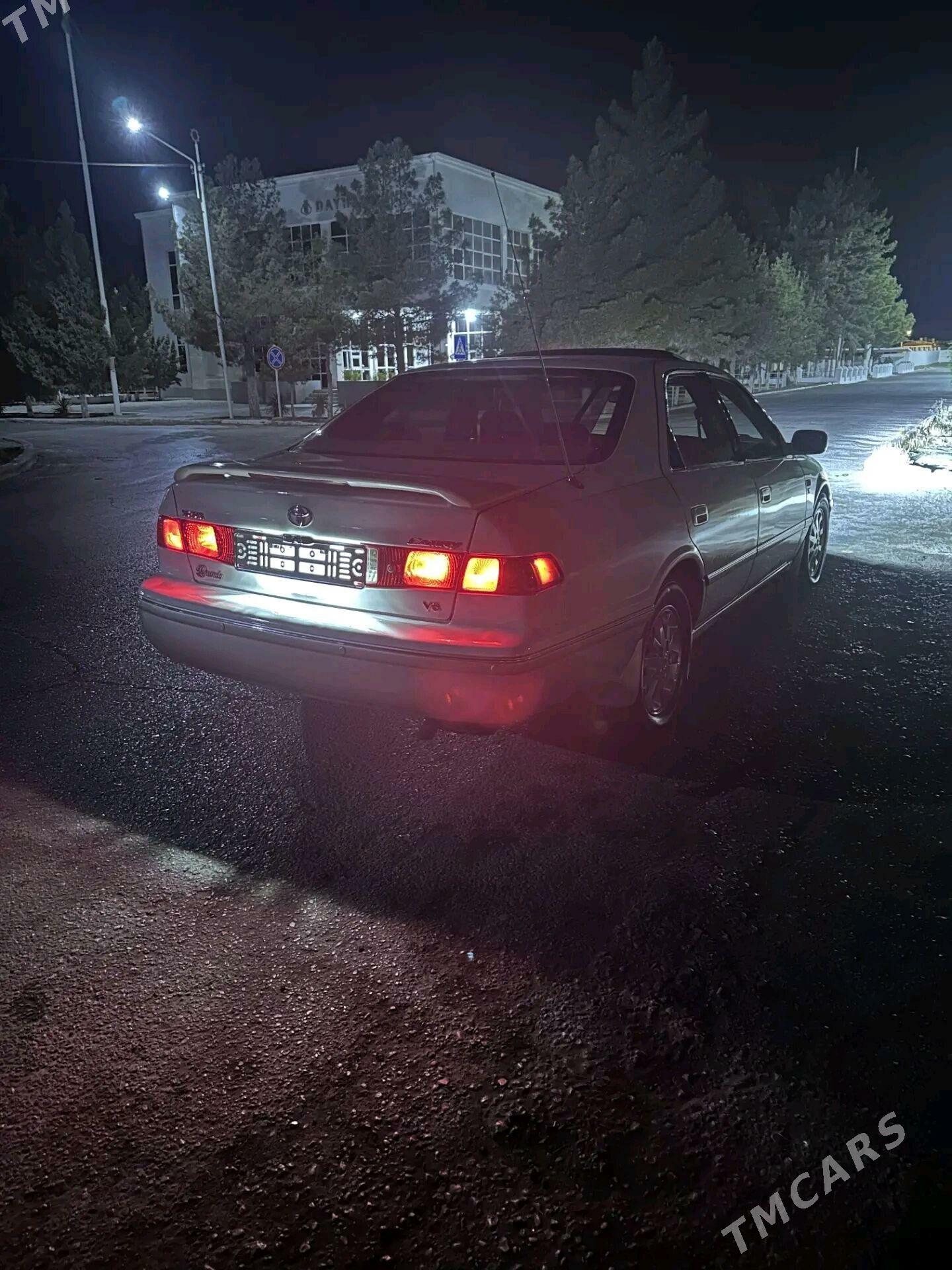 Toyota Camry 2000 - 160 000 TMT - Мары - img 7