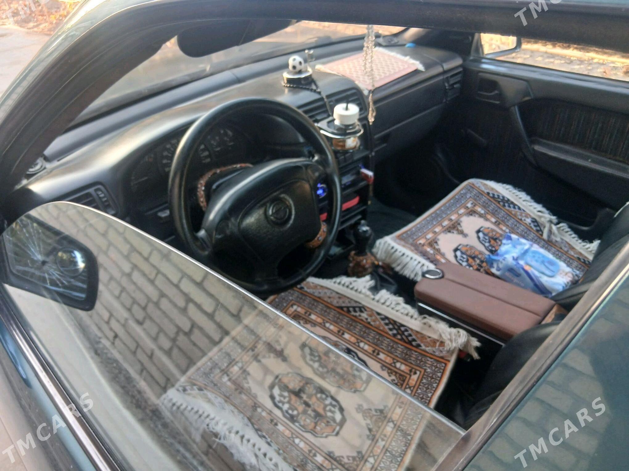 Opel Vectra 1995 - 55 000 TMT - Дянев - img 4