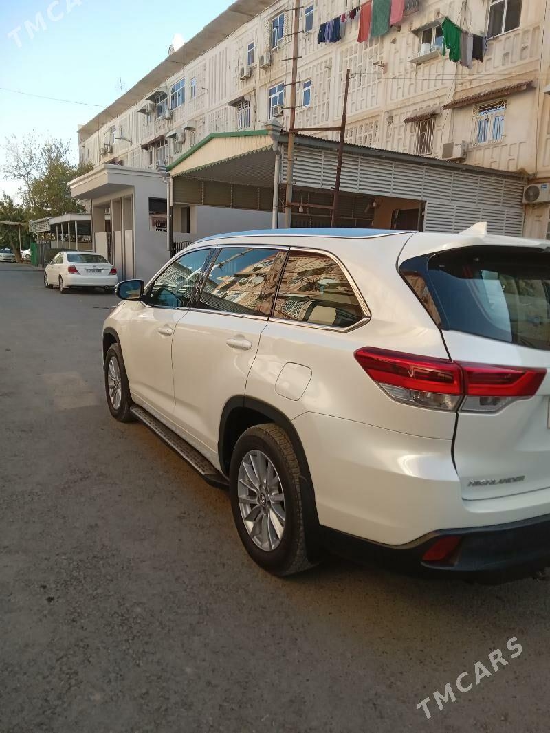 Toyota Highlander 2017 - 450 000 TMT - Мары - img 5