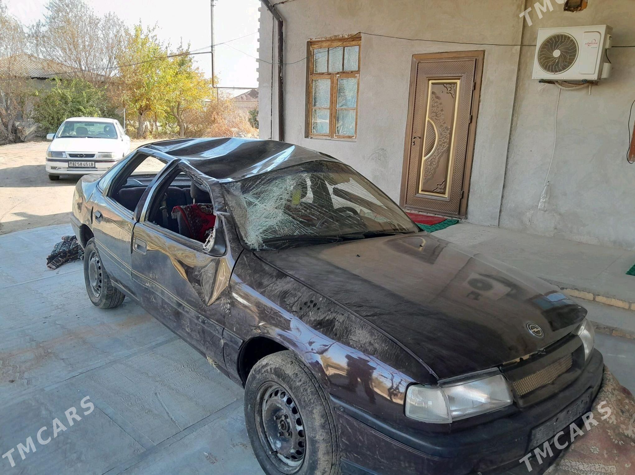 Opel Vectra 1991 - 15 000 TMT - Sakar - img 1