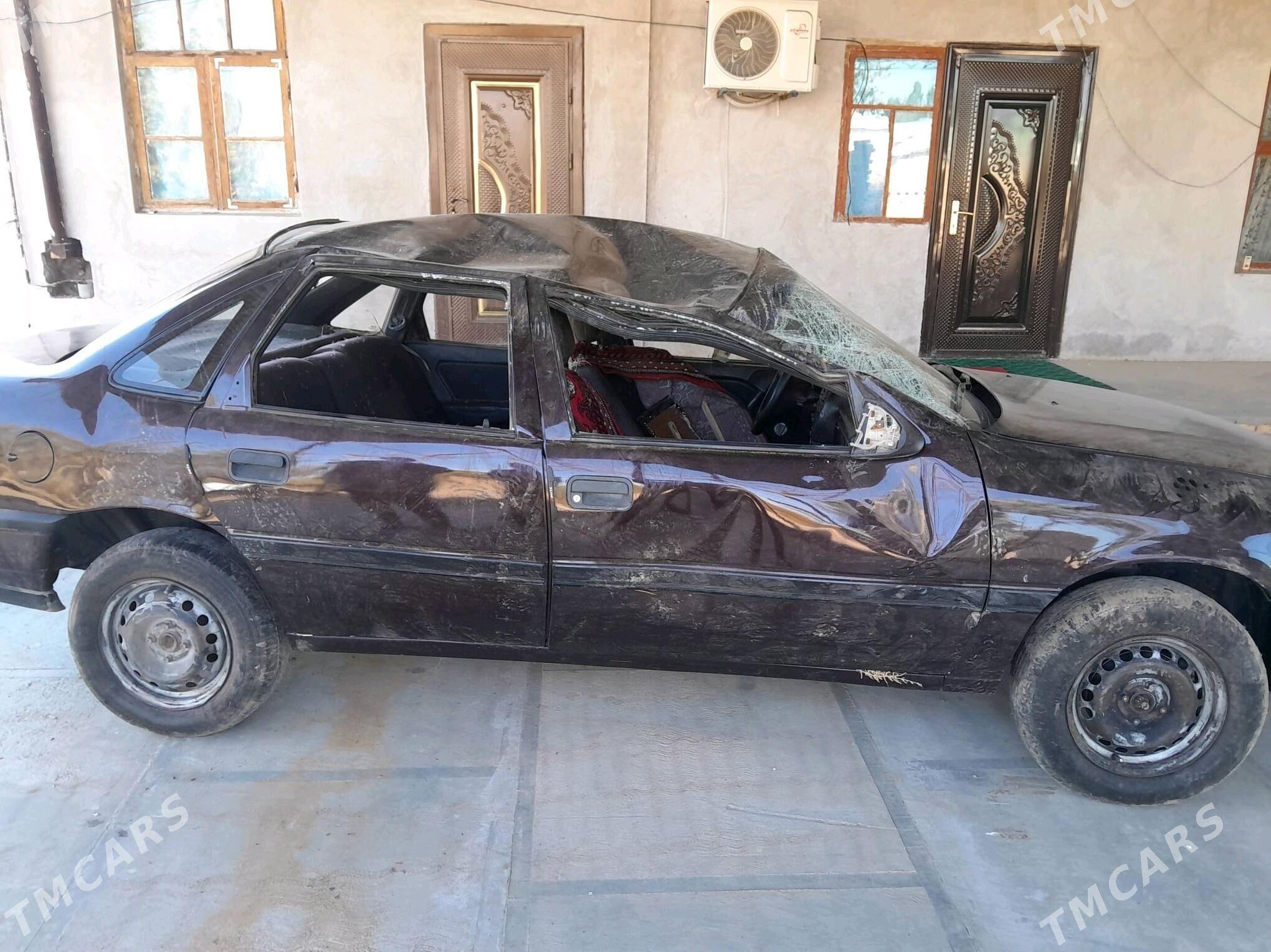 Opel Vectra 1991 - 15 000 TMT - Sakar - img 2