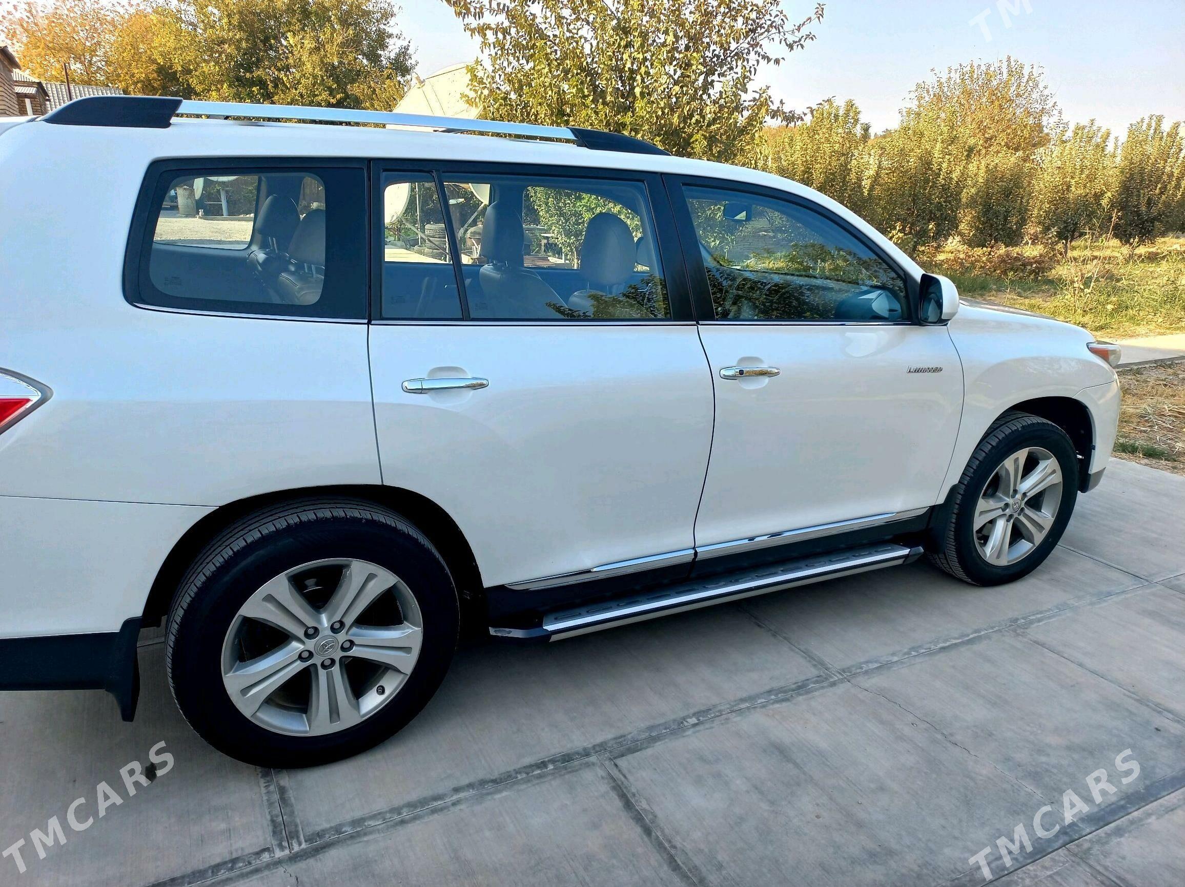 Toyota Highlander 2012 - 360 000 TMT - Aşgabat - img 6