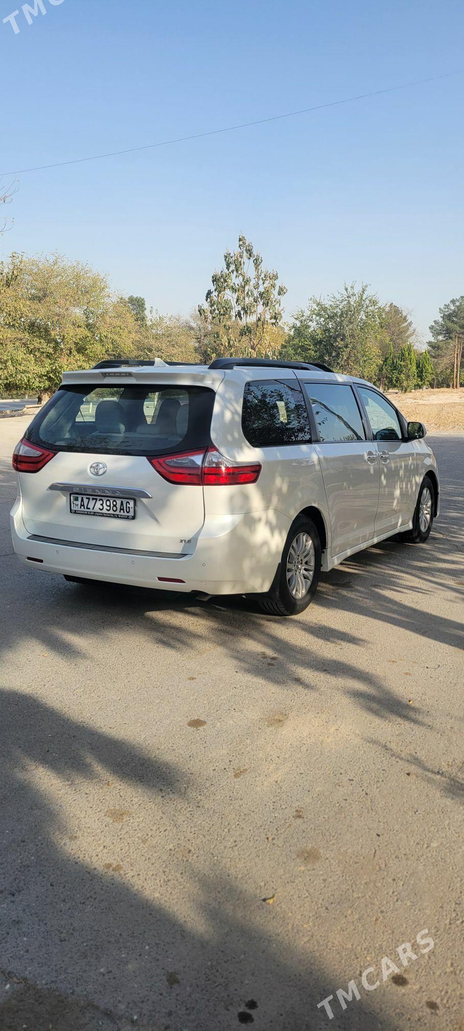 Toyota Sienna 2019 - 499 000 TMT - Ашхабад - img 3