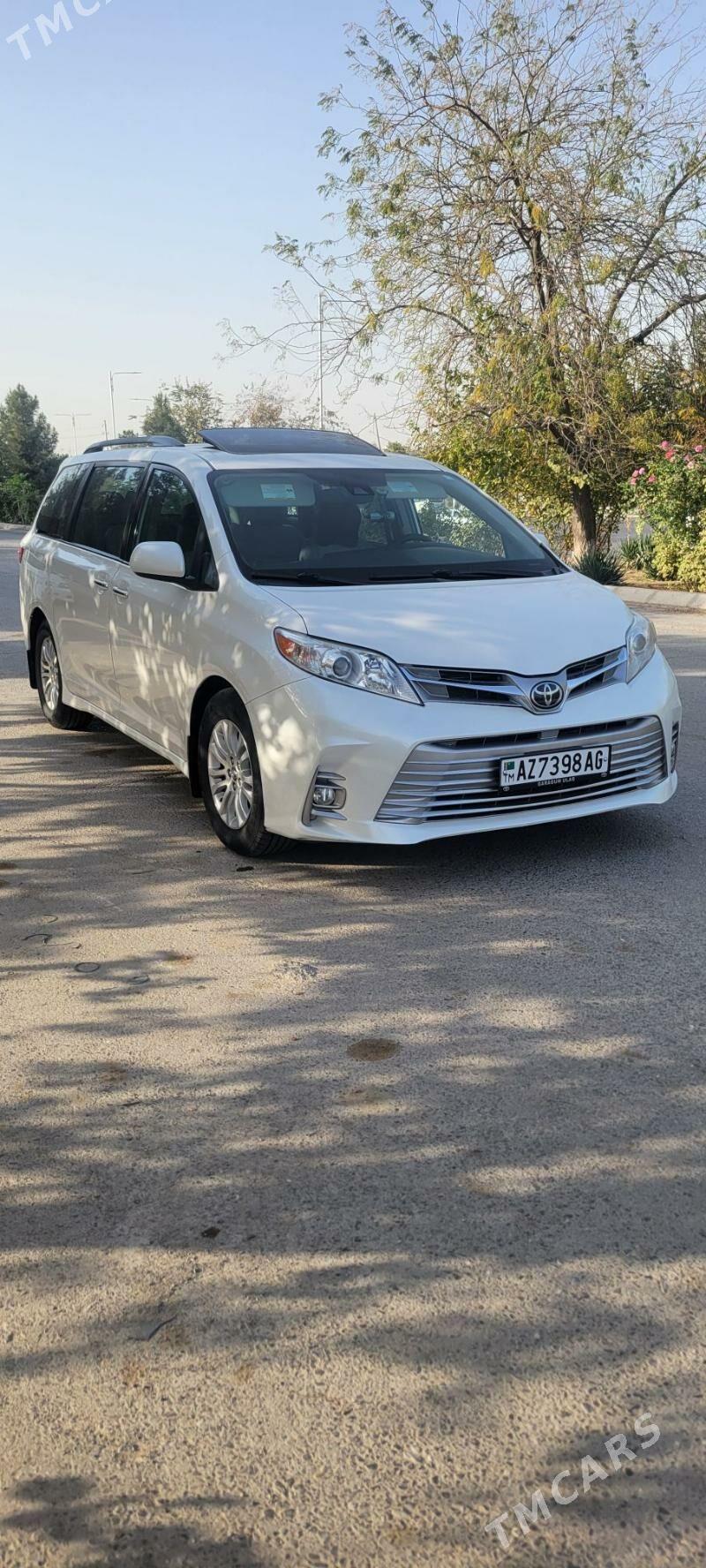 Toyota Sienna 2019 - 499 000 TMT - Ашхабад - img 2