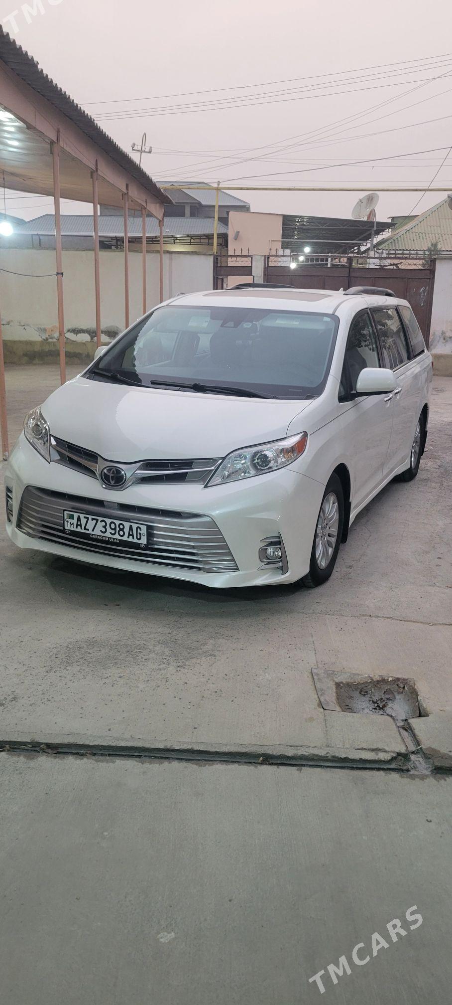 Toyota Sienna 2019 - 499 000 TMT - Ашхабад - img 9