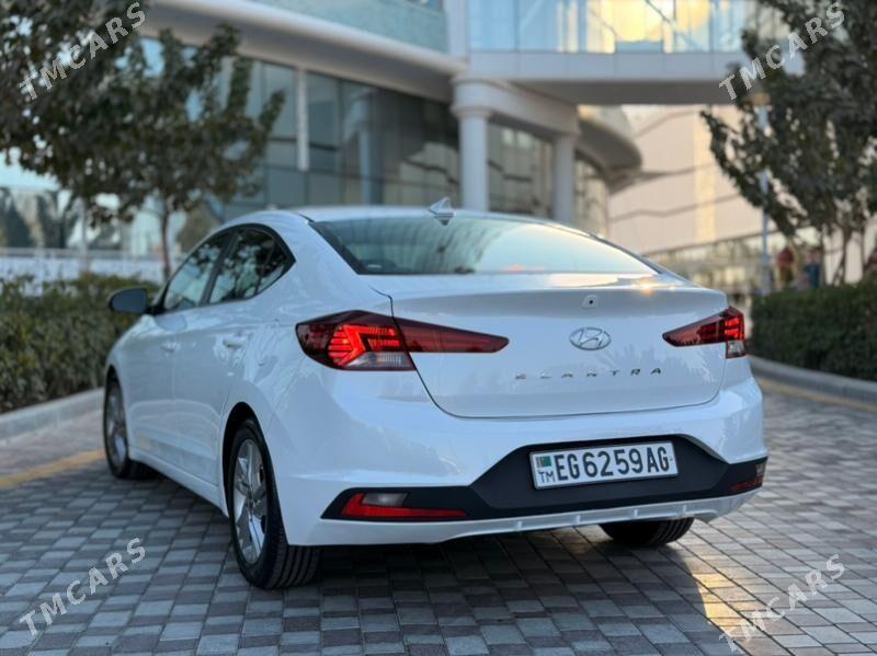 Hyundai Elantra 2019 - 230 000 TMT - Aşgabat - img 4