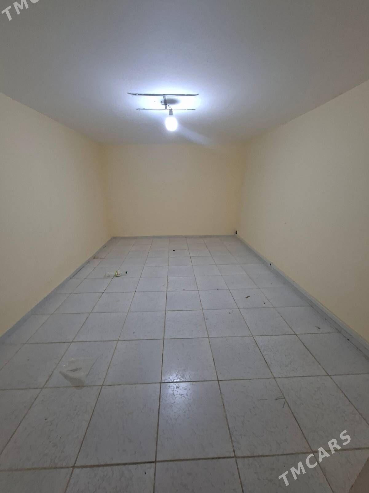 Arenda Mir 8 padwal185m2 - Parahat 8 - img 3