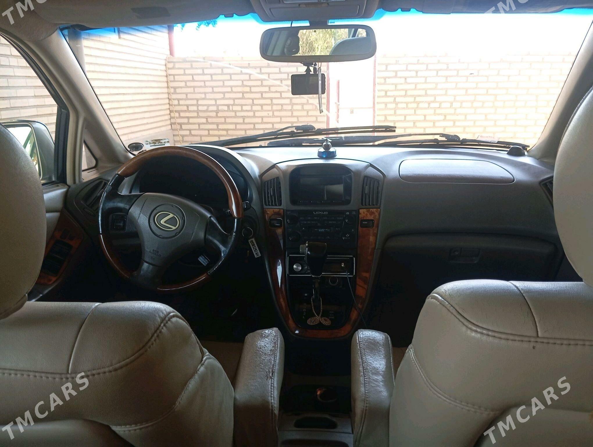 Lexus ES 300 1999 - 170 000 TMT - Sarahs - img 4